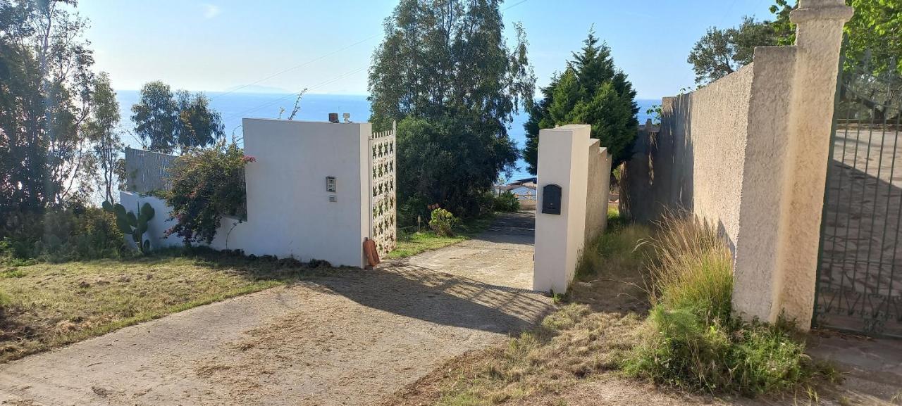 Casa Scirocco Villa Messina Eksteriør billede